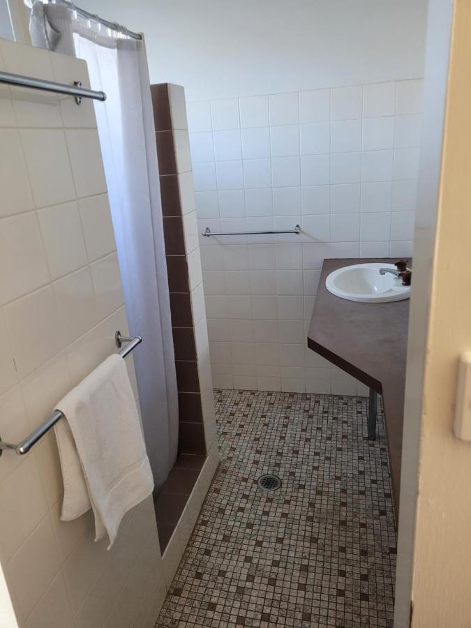 Palm And Pawn Motor Inn Wagga Wagga Extérieur photo